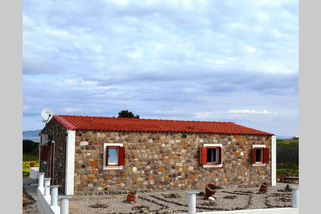Kenny'S Villa มัสติคารี ภายนอก รูปภาพ