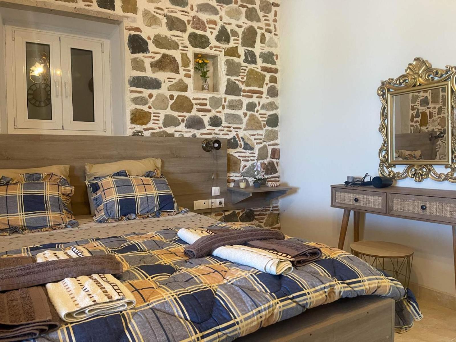 Kenny'S Villa มัสติคารี ภายนอก รูปภาพ